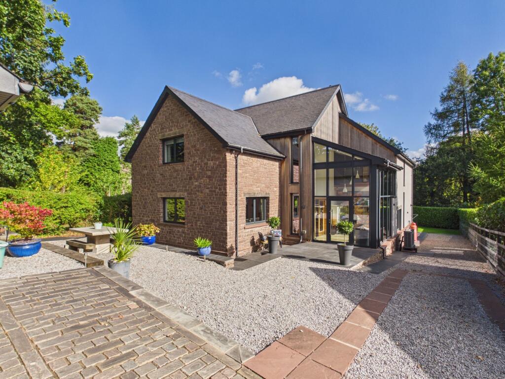 5-bed detached on Cwrt Mihangel, Llanvihangel Crucorney, NP7, £875,000