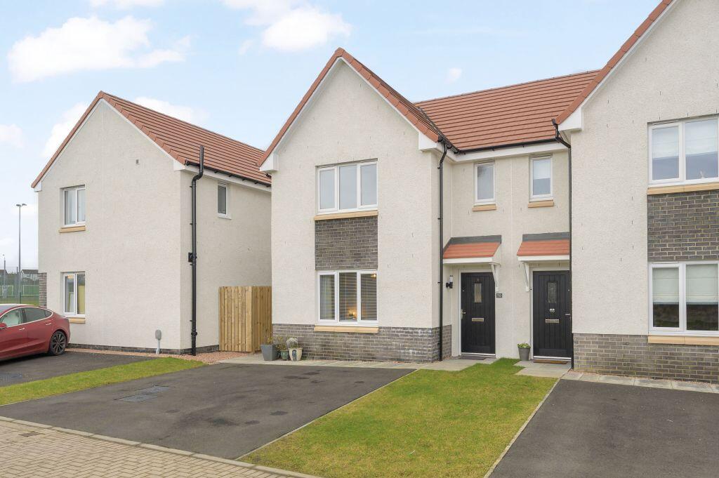 Main image of property: 70 Pit Lane, Dunfermline, KY12 9FJ