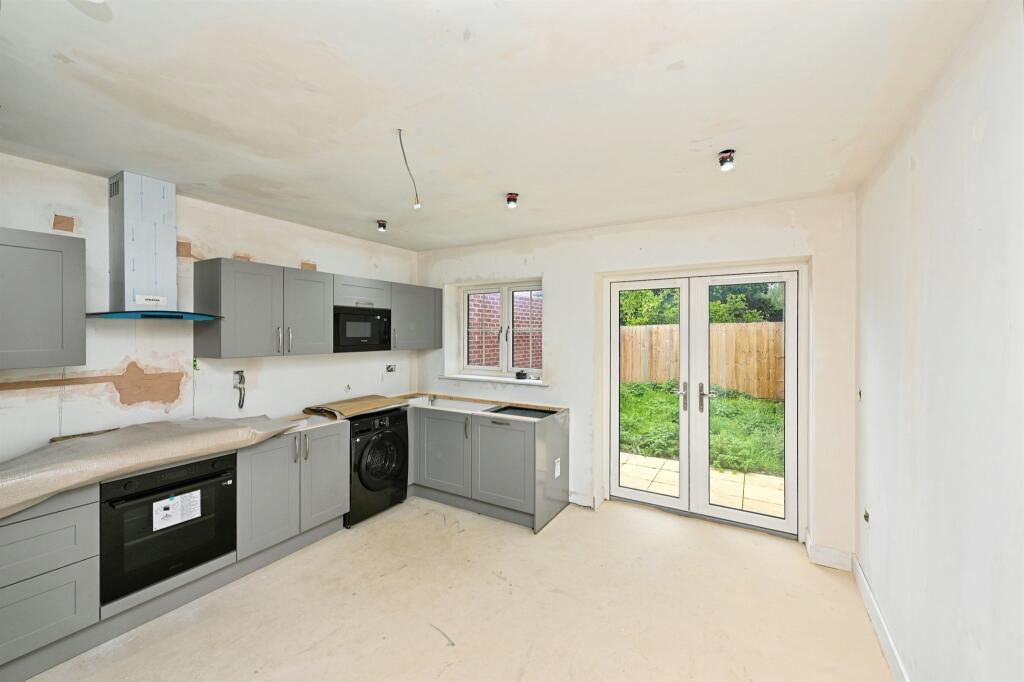 Downham Road, Watlington, King's Lynn photo 3