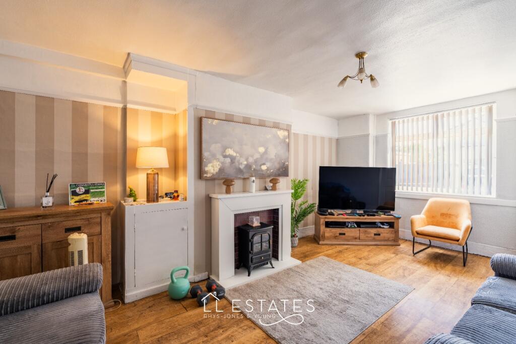 48, Prince Edward Avenue, Rhyl, LL18 4PY photo 4