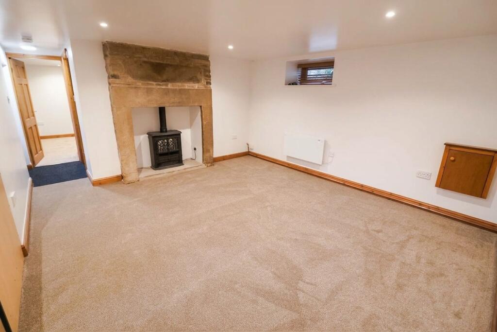 Apartment in Stockport - View 2