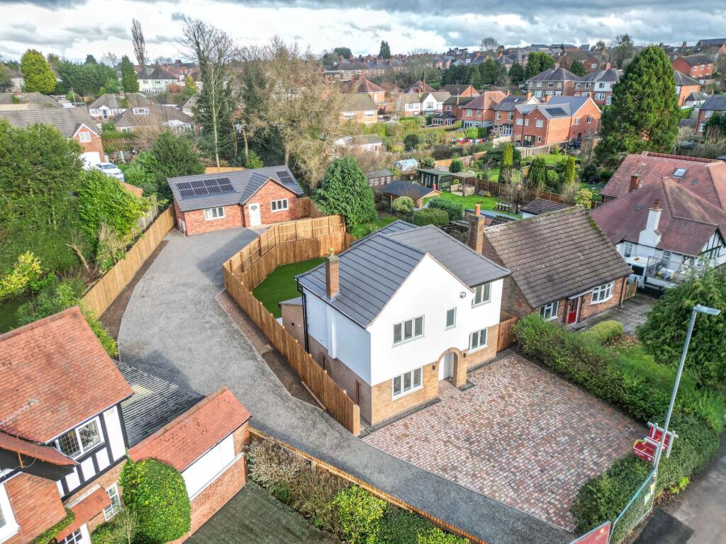 Main image of property: Hollycroft, Hinckley, LE10