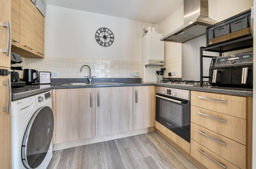 Apartment in Chelmsford, Moulsham - View 5