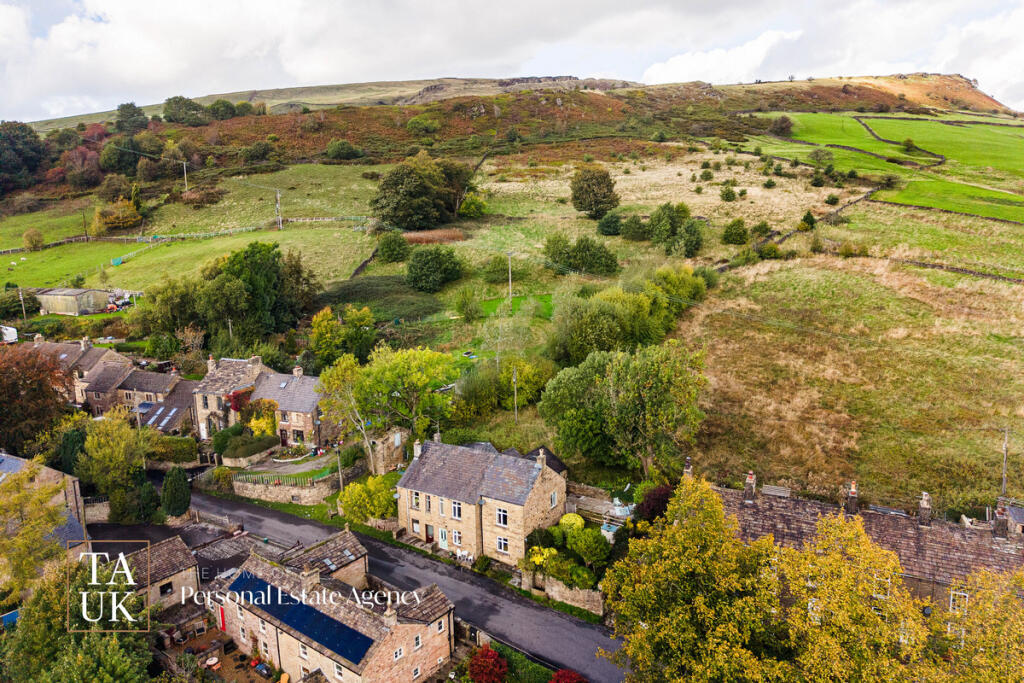Stubbins Lane, High Peak, SK23 photo 4