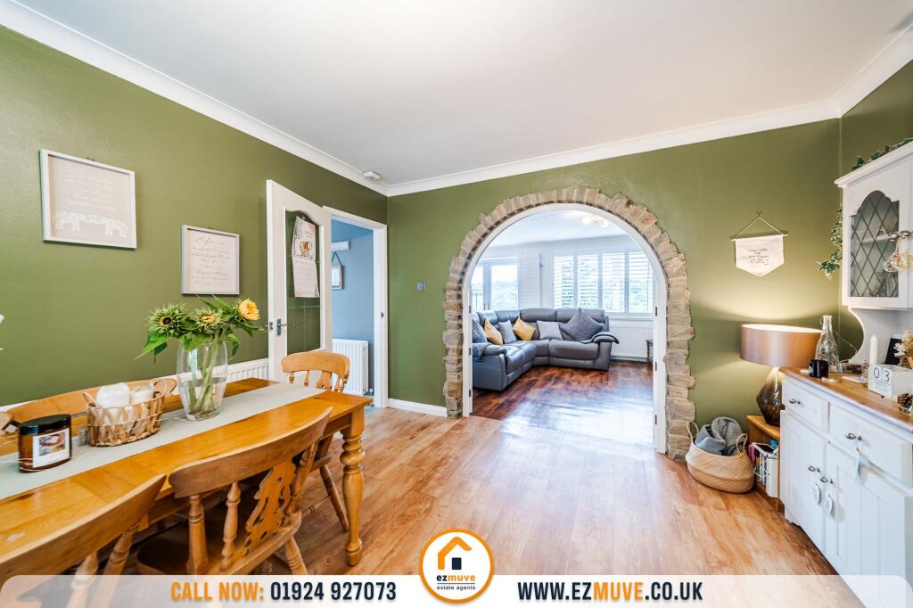 House in Kirklees, West Yorkshire - More