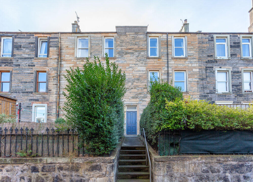 Main image of property: 9/3 Rosevale Terrace, Edinburgh EH6 8AR