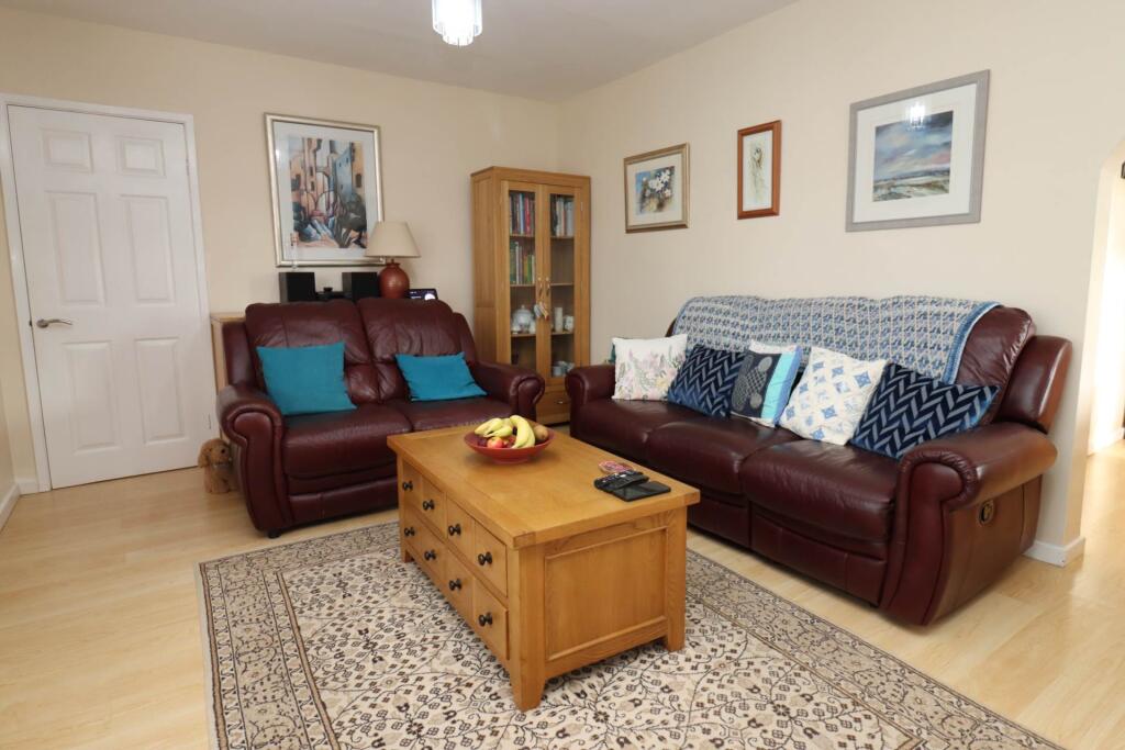 House in Wirral, Liverpool City Region - View 4
