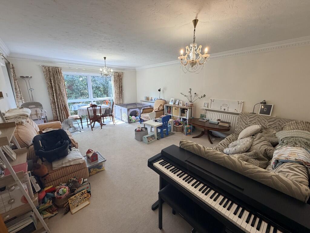 Apartment in Poole - View 5