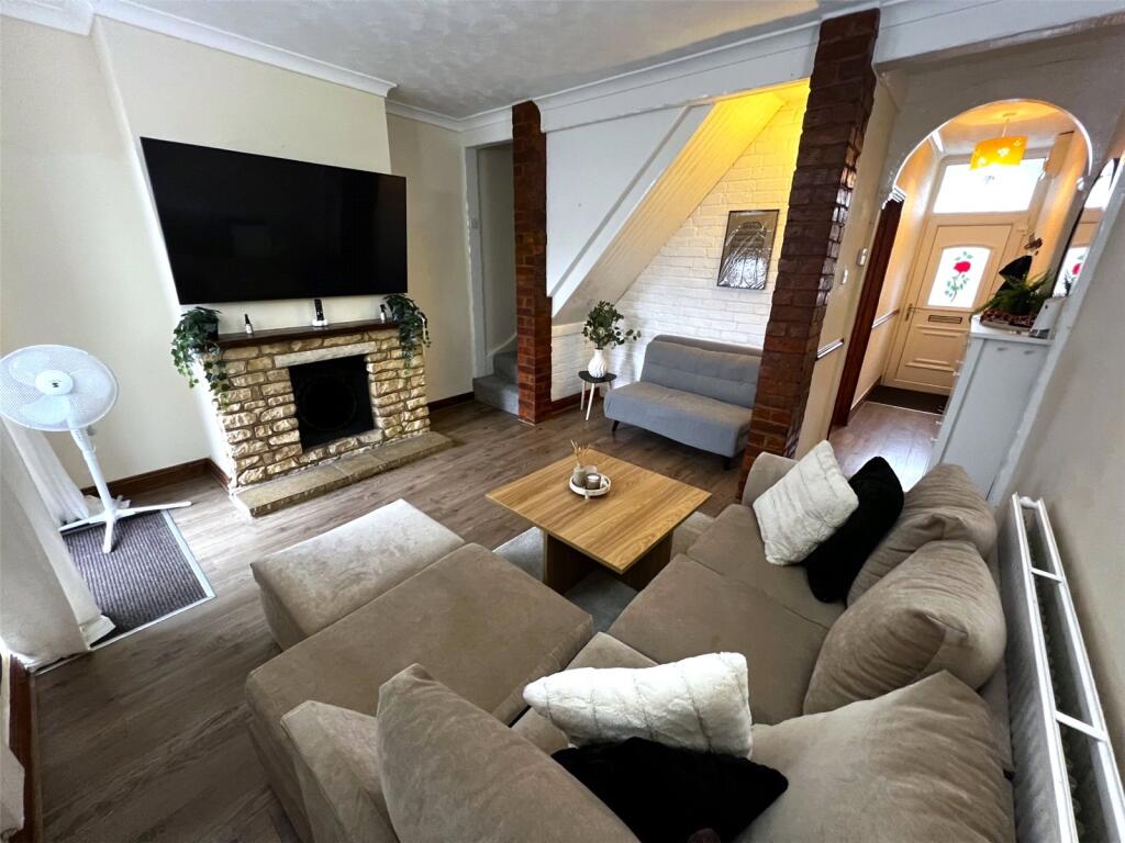 House in Kettering, Leisure Village - View 4