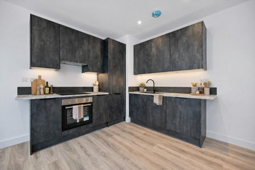 Main image of property: The Grove, Slough