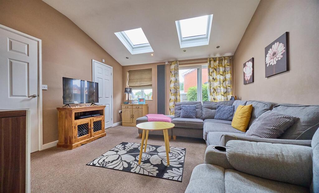Cadle Close, Stoney Stanton, Leicester photo 4