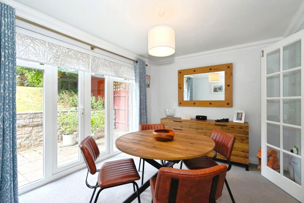 House in Redhill - View 3