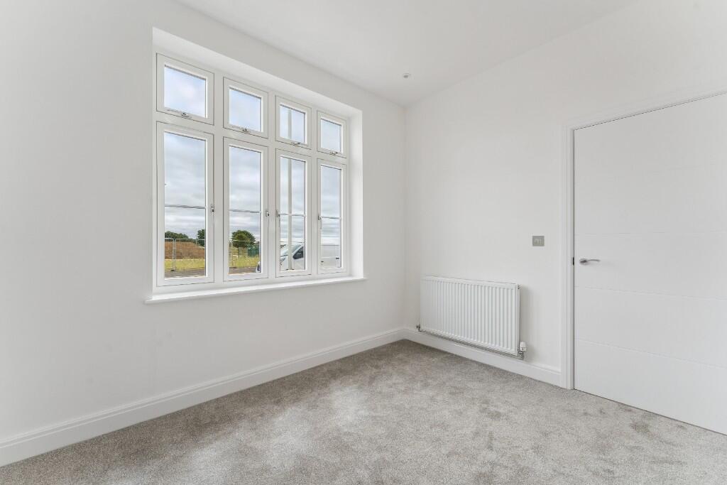 Heyford Park, Upper Heyford,
Bicester,
OX25 5AB photo 4