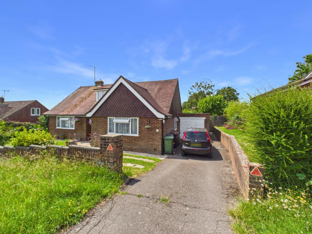 Main image of property: Asten Fields, Battle, TN33