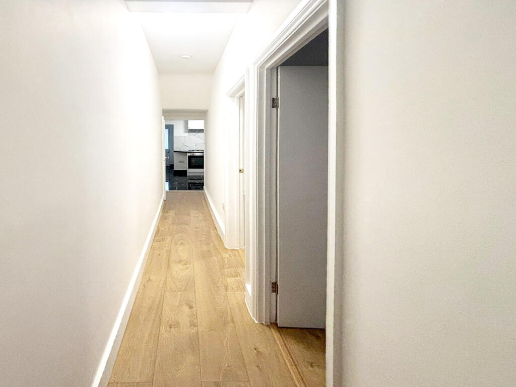 Claxton Grove, London, W6 photo 4