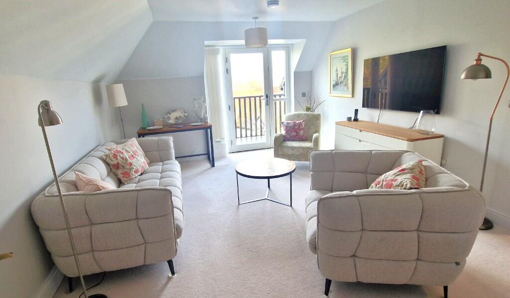 Main image of property: 21 Kenne Court, Mortimer Drive, SO51