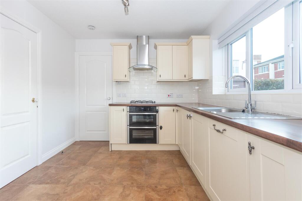 Barwell Court, Newcastle Upon Tyne, NE7 - View 6