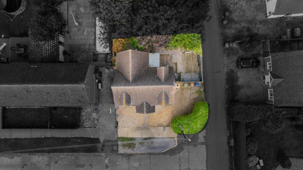 Crown Avenue, Christchurch, Wisbech, PE14 9NE photo 3