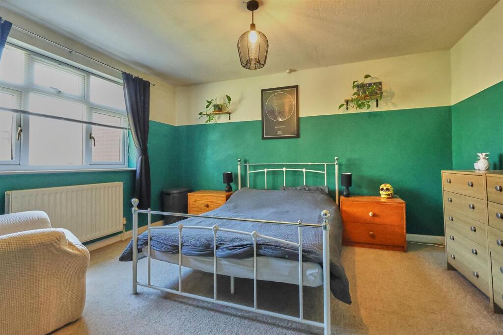 House in Leicester - More