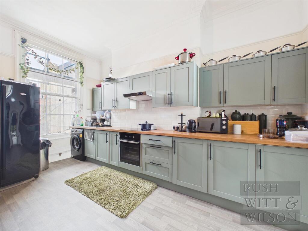 Apartment in Tonbridge - View 4
