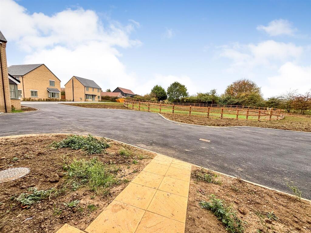Plot 18, Skylark View, Upper Caldecote, Biggleswade photo 4