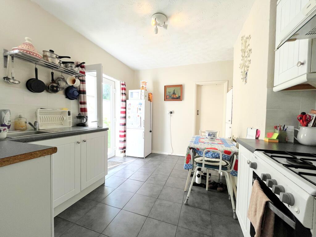 Albert Road, Southend-on-sea photo 4