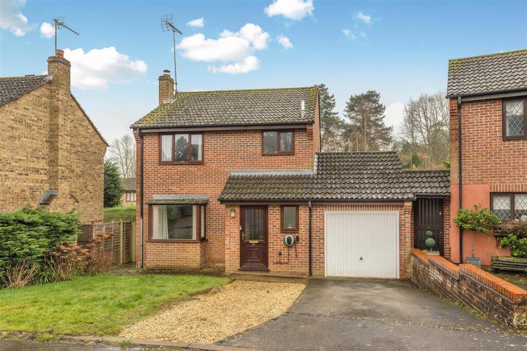 Main image of property: Foscote Rise, Banbury