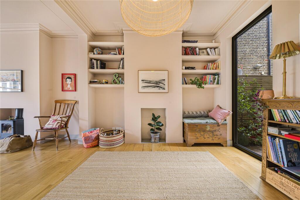 House in London - More