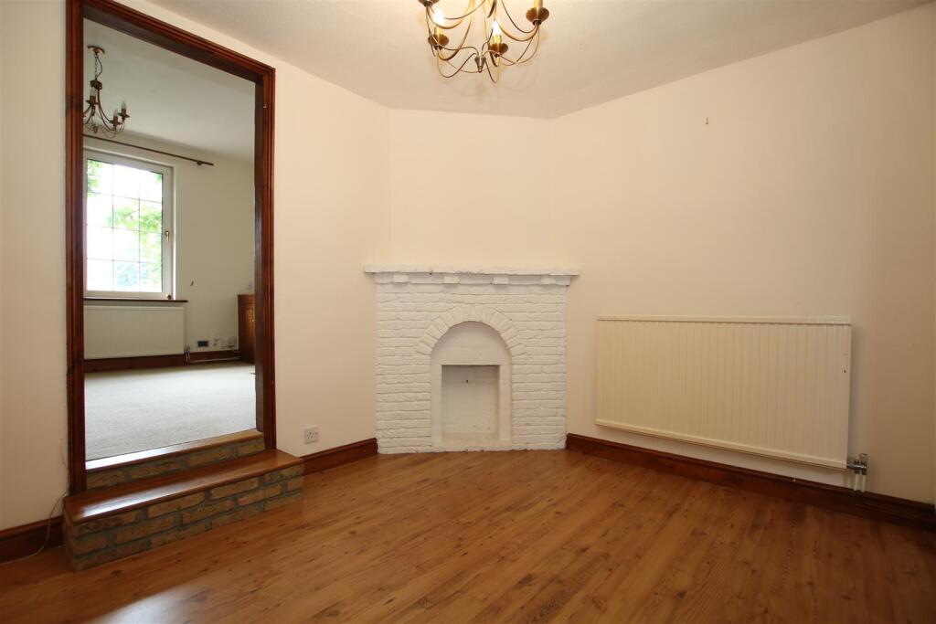 All Saints Road, Newmarket photo 4
