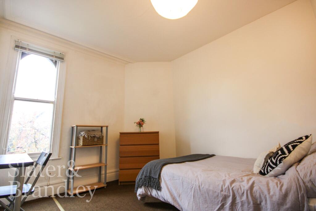 1 bedroom house share for rent