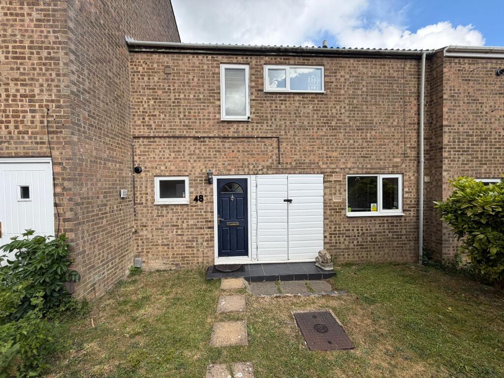 Main image of property: Denmark Close, Luton, LU3