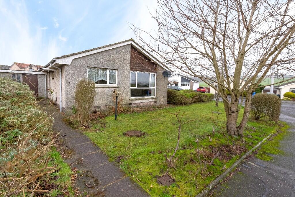 Main image of property: 2 Glebe Place, KY3 9XP