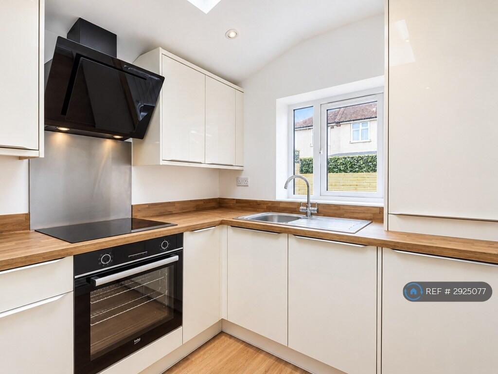 House in London - View 4