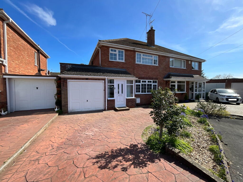 Birchfield Close, Halesowen, B63 4LJ
