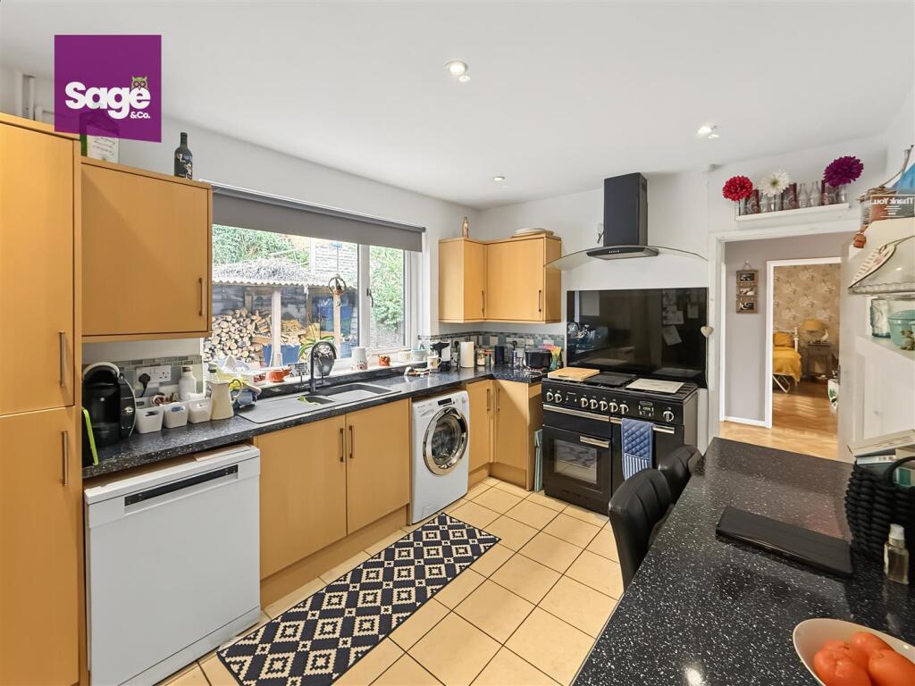 House in Risca - View 4