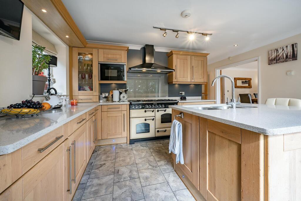 House in Bromsgrove, Wythall - View 3