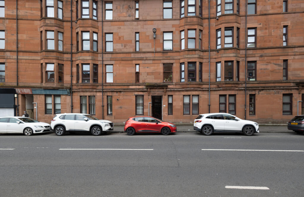 Main image of property: Holmlea Road, Glasgow, G44 4BU