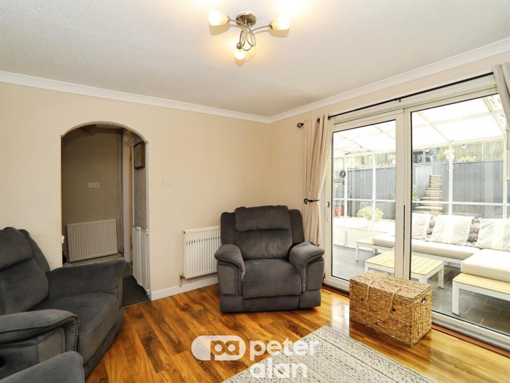 House in Newport, Cwmbran Central - View 3