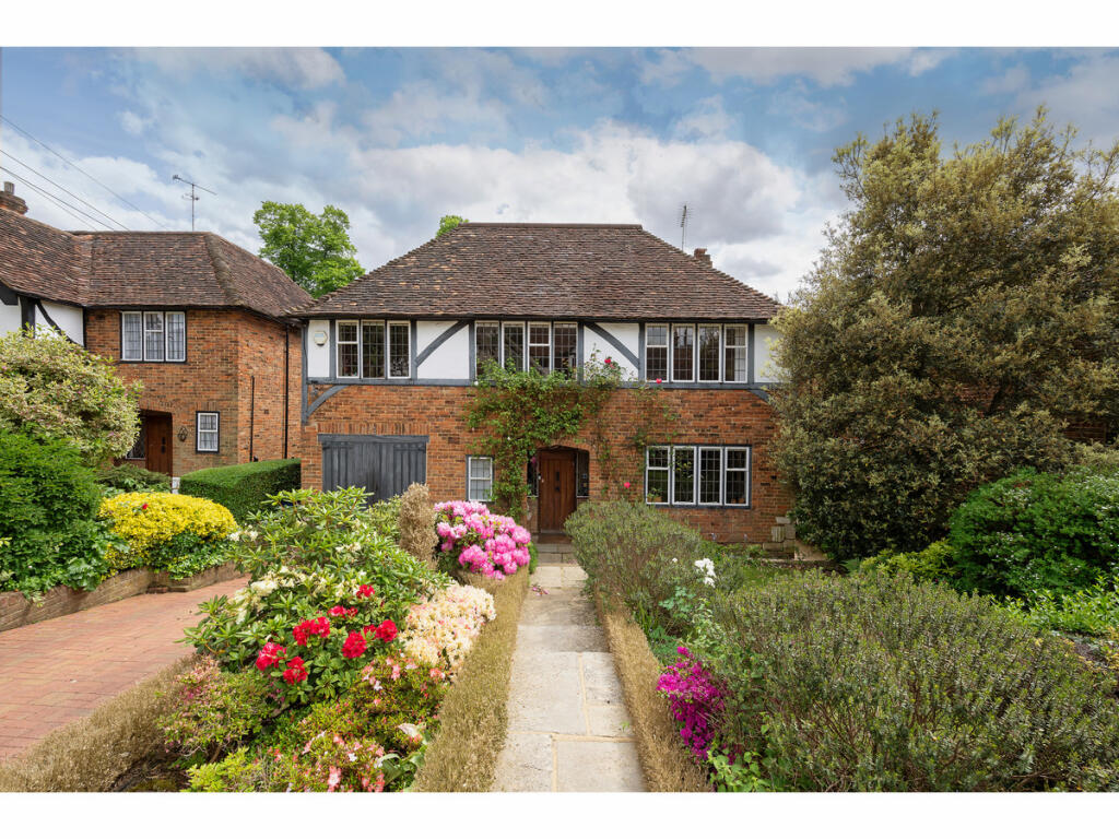Main image of property: Edmunds Walk, London, N2