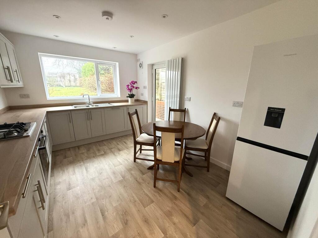 Valley Way, Exmouth photo 2
