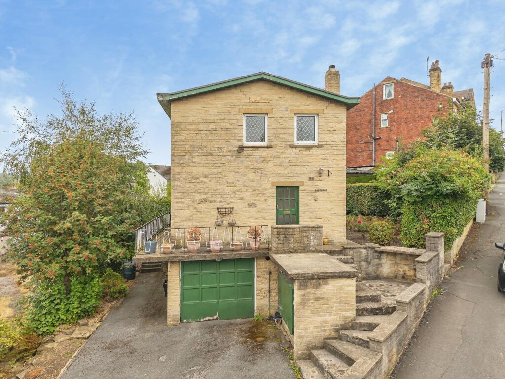 House in Kirklees, West Yorkshire - View 4