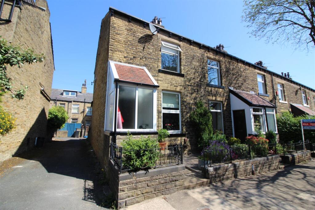 Main image of property: St. Annes Road, Halifax