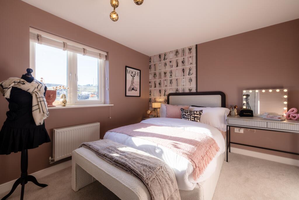 House in Widnes, Barrows Green - More