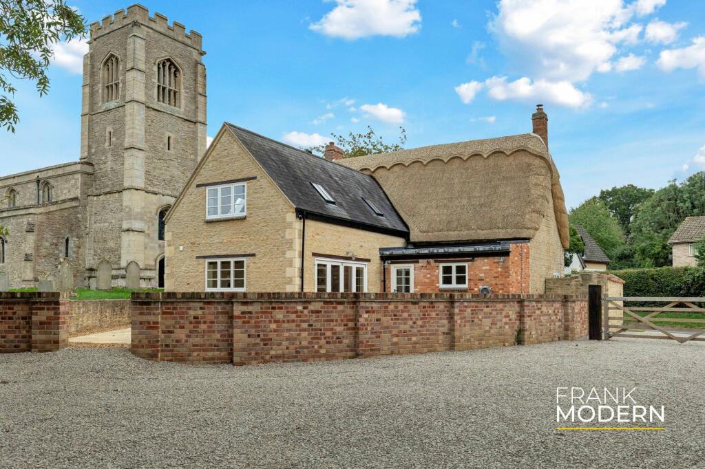 House in Peterborough - View 4