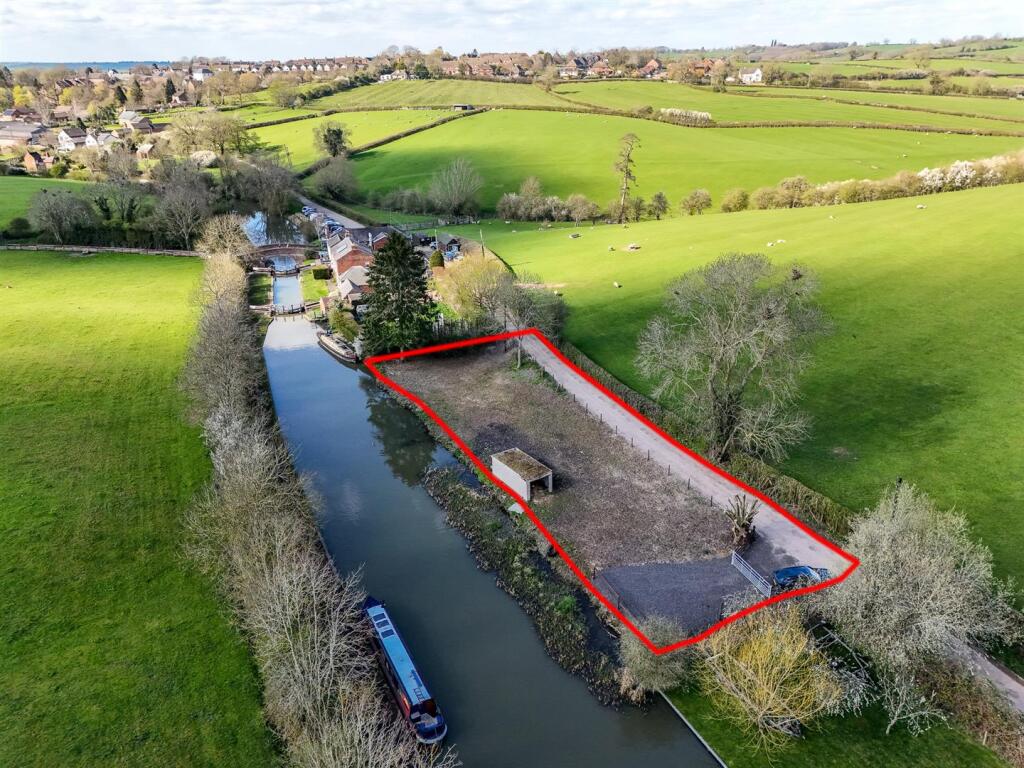 Dark Lane, Braunston, Daventry - More