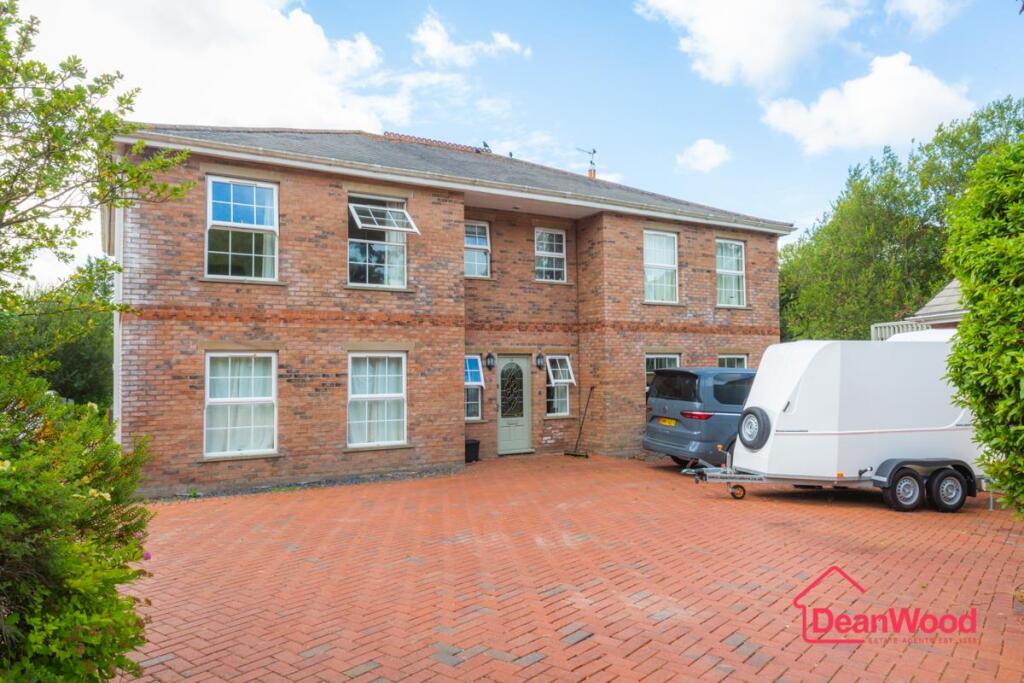 Main image of property: 11 Glen Darragh Gardens, Glen Vine
