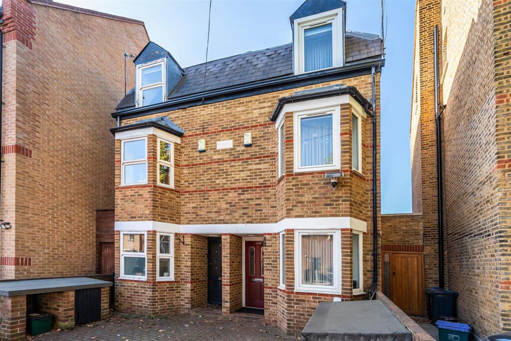4-bed semi-detached on Graham Road, Wimbledon, London, £1,100,000