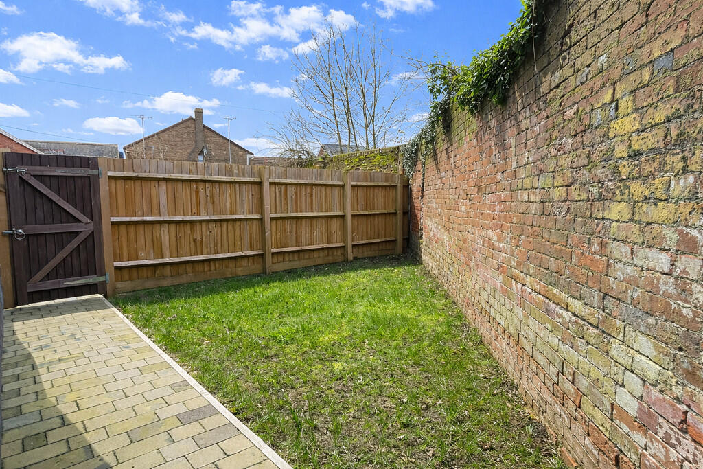 Spread Eagle Mews, Witham photo 3