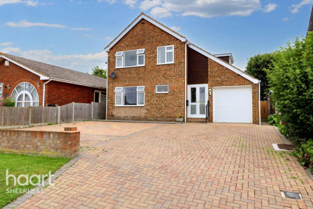 4-bed detached on Seathorpe Avenue, Sheerness, £500,000