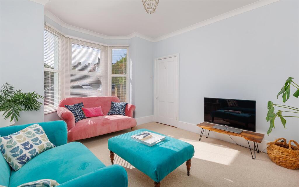 House in Cowes, Isle of Wight - View 2